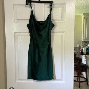 Nasty Gal Size 8 Emerald Mini Dress Silk dress for going out green short